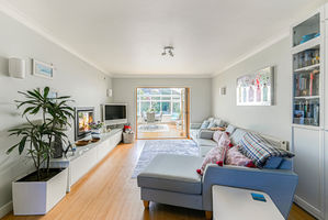 Reception room- click for photo gallery